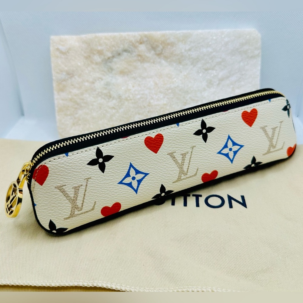 EUC Limited Edition Louis Vuitton Game On White Elizabeth Pencil Pouch